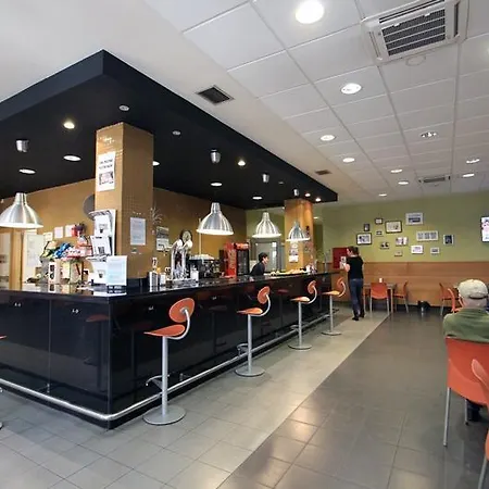 Trinkete Etxea * לקייטיו