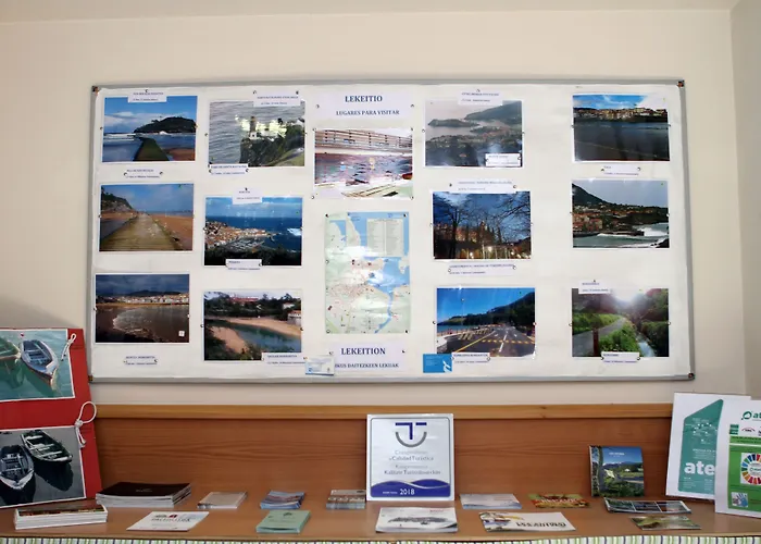 Trinkete Etxea بيت شباب