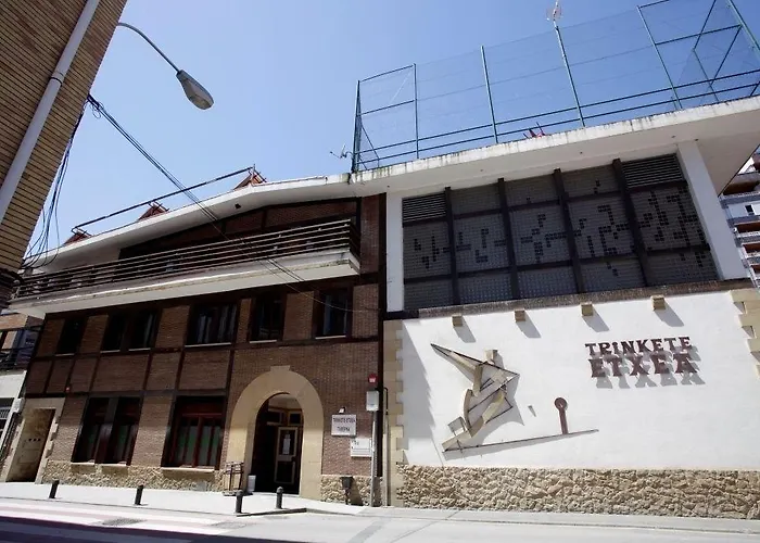 Trinkete Etxea ليكيتيو