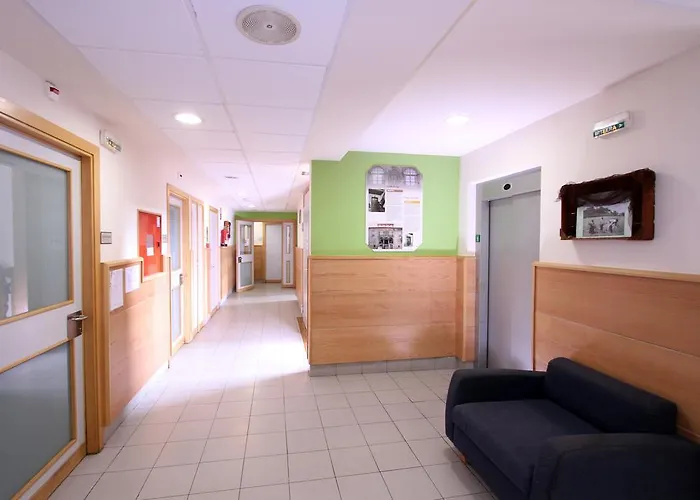 بيت شباب Trinkete Etxea